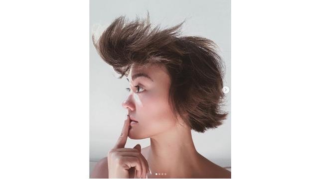 Dituduh Lakukan Tarik Benang, Begini 6 Pesona Agnez Mo Tanpa Makeup
