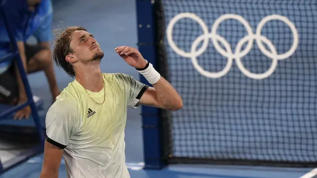 FOTO: Reaksi Alexander Zverev Usai Taklukkan Novak Djokovic di Olimpiade Tokyo 2020