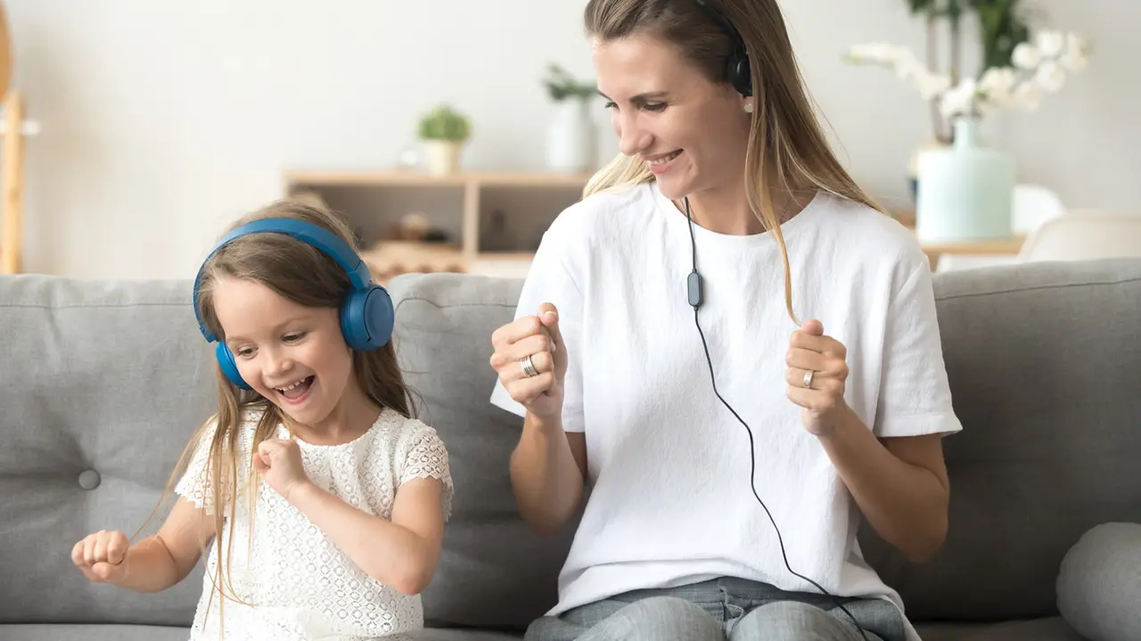 Cara Mengajari Anak Membaca (sumber: iStockphoto)