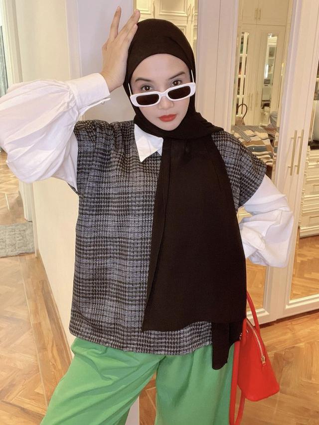 Gaya Fashionable Berhijab