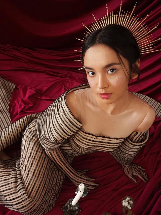 6 Gaya Pemotretan Terbaru Lyodra Ginting, Tampil Flawless Bak Dewi