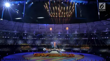 Suasana penutupan SEA Games 2017 di Stadion Bukit Jalil, Kuala Lumpur, Malaysia, Rabu (30/8). Pesta olahraga negara-negara di Asia Tenggara resmi ditutup dan SEA Games selanjutnya akan digelar di Filipina pada 2019. (Liputan6.com/Faizal Fanani)