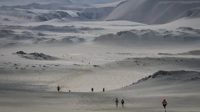 FOTO: Marathon 250 Kilometer, Bertahan Hidup di Gurun Ica