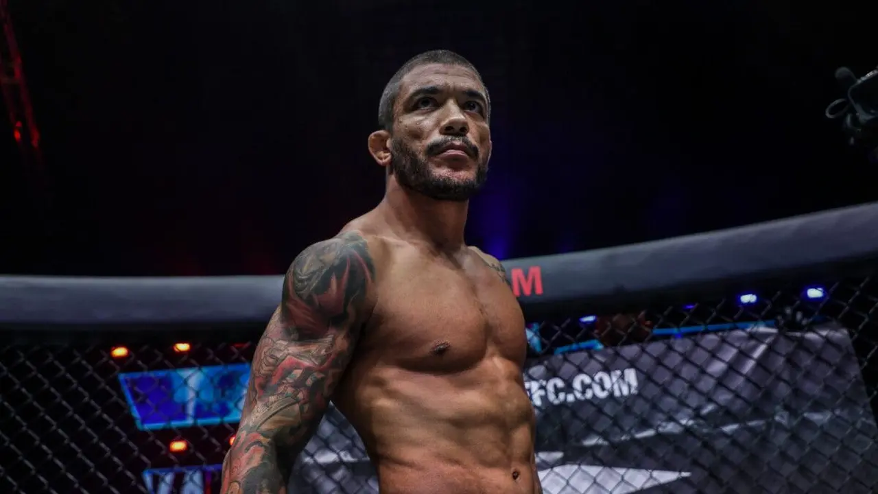 Petarung One Championship Alex Silva