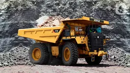 Truk tambang Cat 777E versi terbaru dipamerkan saat peluncuran di Samarinda, Kalimantan Timur (24/8/2021). Truk Cat 777E versi 2021 berbagai pembaruan yang mendefinisikan kembali performa dan akan meningkatkan kinerja, dengan penggunaan bahan bakar yang lebih efisien.  (Liputan6.com/HO/Trakindo)