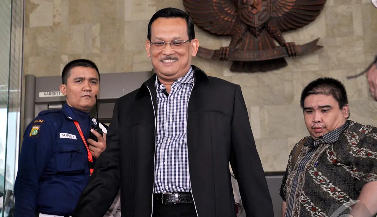 Didik tyang mengenakan jaket hitam saat bertandang ke KPK tak mau berkomentar lebih jauh terkait kasus yang membelitnya, Jakarta, Kamis (9/10/2014) (Liputan6.com/Miftahul Hayat)