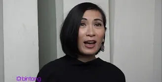 Jennifer Arnelita sudah saling berhubungan sejak empat tahun silam sebagai seorang kekasih. Sempat putus dan balikan, Jennifer tantang suami untuk segera menikahinya.