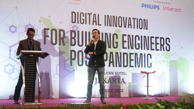 Founder Nimbus9, Setiawan, memaparkan tentang inovasi digital untuk mendukung pengelolaan properti.