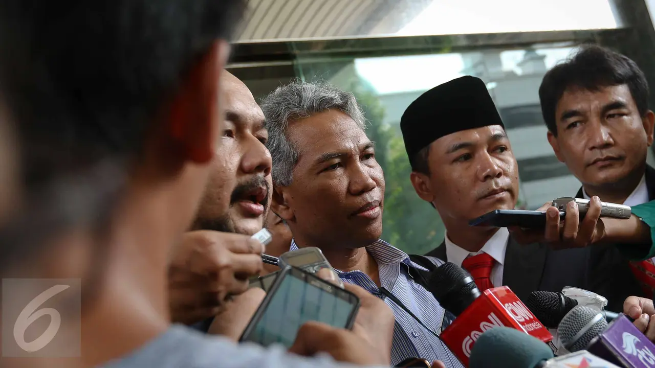 20161110-Buni Yani Diperiksa Bareskrim Polri Sebagai Saksi-Jakarta