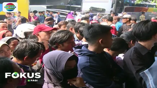 Pemudik Tujuan Jateng dan Sumatera Padati Terminal Kalideres