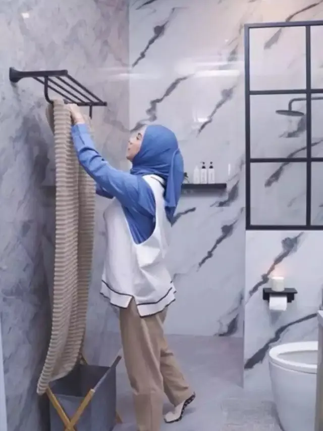 Potret Kamar Mandi Irish Bella Usai Direnovasi, Kini Nyaman dengan Desain yang Didominasi Granit