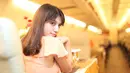"Ya kaget, diajak dinner ternyata konsepnya di dalam pesawat seperti ini. Dia orangnya romantis dan humoris juga, itu yang aku suka dari dia," tandas Cassandra Lee. (Adrian Putra/Bintang.com)