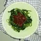 Resep rujak kangkung. (dok. Cookpad @hi_widiyaa)