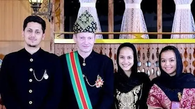 6 Potret Kebersamaan Pevita Pearce dan Sang Ayah, Kini Tinggal Kenangan