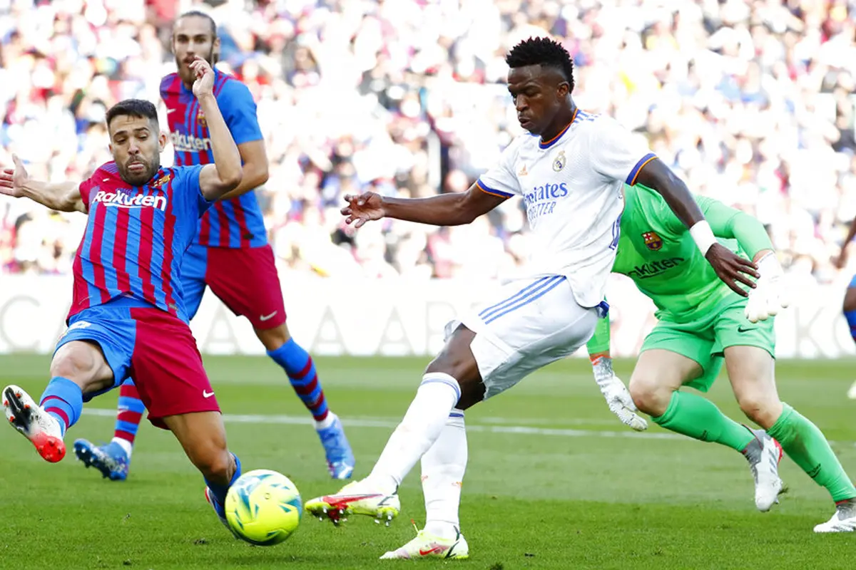 FOTO: Real Madrid Taklukkan Barcelona di Camp Nou