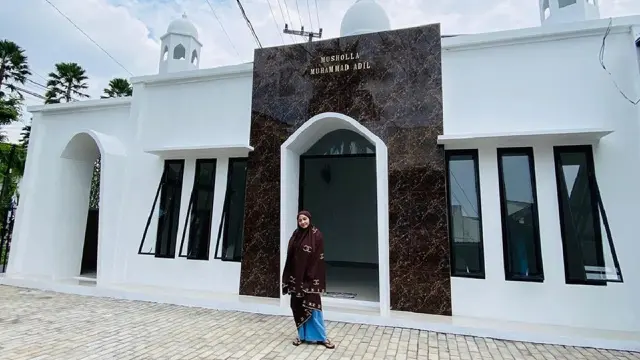 Masjid Dewi Perssik