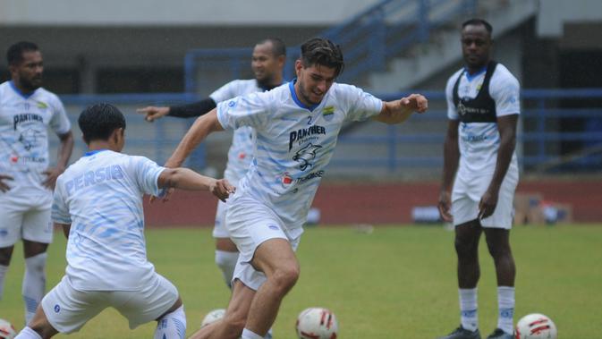 persib dan 4 klub shopee liga 1 yang masih bertahan dari ancaman pembubaran