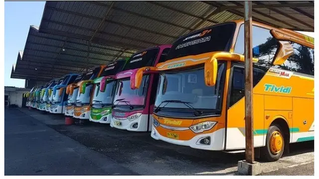 Ikuti Tren Demi Karyawan, Bus Pariwisata Ini Ubah Interior untuk Tampung Sepeda