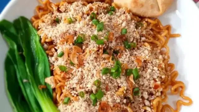 Resep mi goreng rumahan ala Mie Gacoan. (dok. Cookpad @yundi_2711)