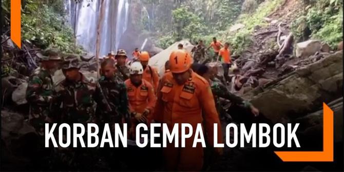 VIDEO: Petugas Kembali Temukan Jenazah Wisatawan Korban Gempa Lombok