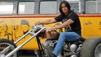 Pria yang dikenal dengan goyang barbelnya ini menghebuskan nafas terakhir setelah dirinya berjuang melawan kanker otak stadium 4 yang dideritanya. (Liputan6.com/IG/agunghercules88)
