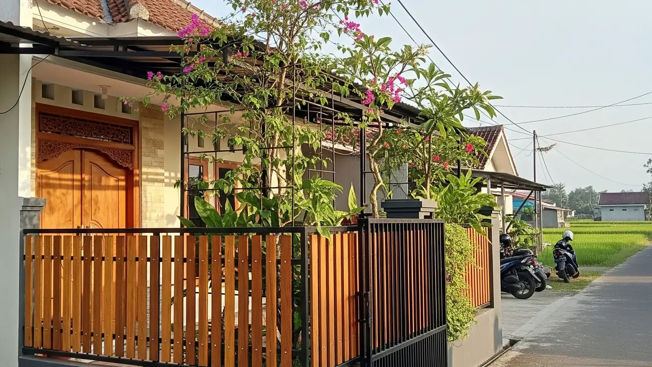 Inspirasi Pagar Rumah Hook Berukuran Kecil yang Estetik dan Fungsional