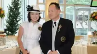 Dapat Rp 800 Triliun bagi Pria yang Mau Nikahi Lesbian Ini