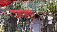 Jenderal TNI (Purn) Ryamizard Ryacudu dimakamkan. (Liputan6.com/Ady Anugrahadi)