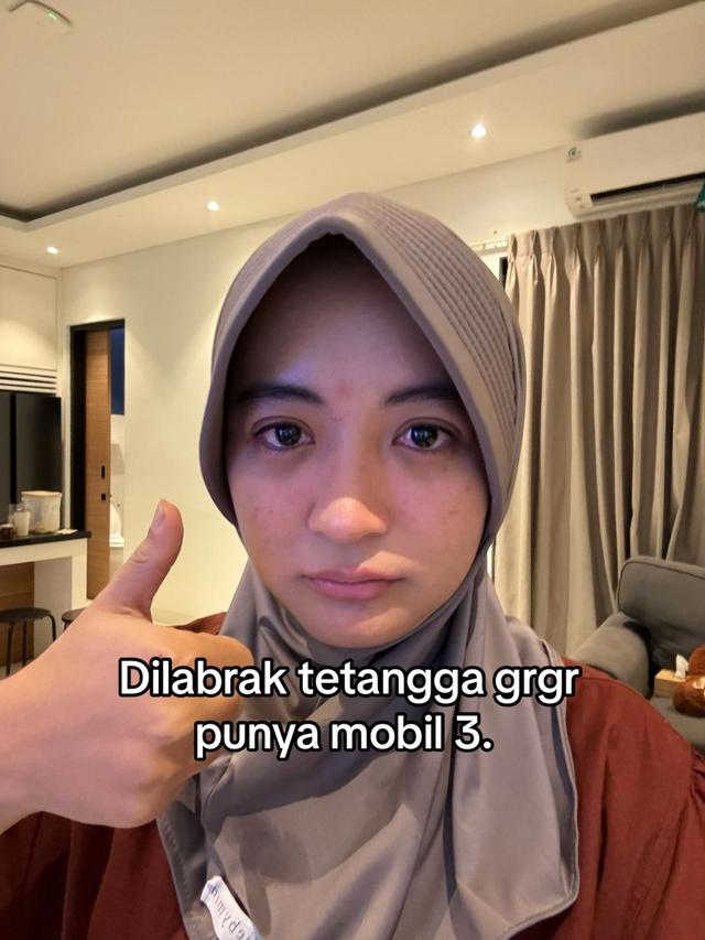 6 Potret Arafah Rianti Dilabrak Tetangga karena Punya 3 Mobil,