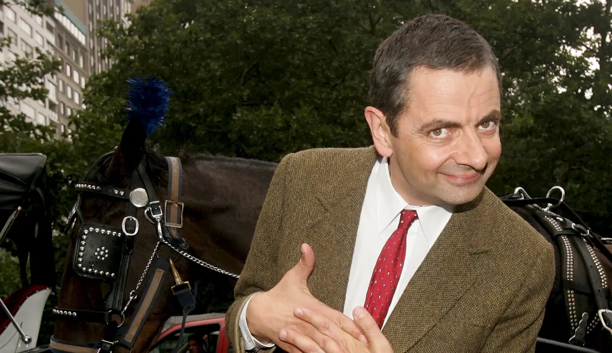 Kabar meninggal dunia pemeran 'Mr Bean' beredar luas melalui media online. Salah satu media online menyebut bahwa, Rowan meninggal akibat overdosis akibat depresi yang terus menerus. (AFP/Bintang.com)