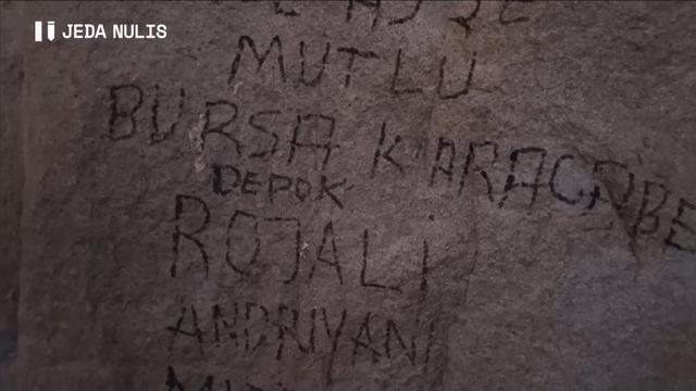 Tulisan Depok di Dinding Gua Hira Viral di Media Sosial