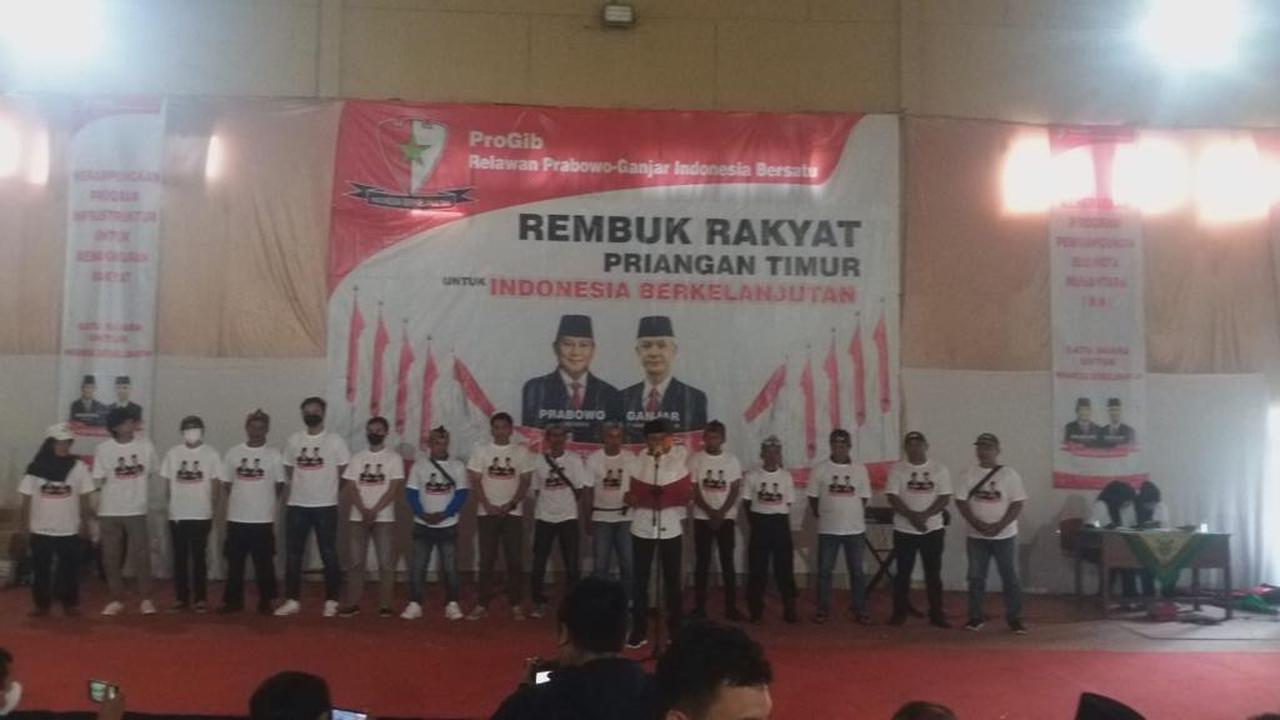 Relawan Prabowo-Ganjar Indonesia Bersatu (ProGib) untuk Indonesia Berkelanjutan mendeklarasikan Prabowo Subianto dan Ganjar Pranowo jadi capres cawapres maju Pemilu 2024.