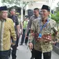 Ketua Umum PBNU KH Said Aqil Siradj menyambangi Gedung KPK, Jakarta, Selasa (11/7). Said Aqil disertai jajaran pengurus PBNU akan berdiskusi dengan pimpinan KPK terkait dukungan terhadap upaya pemberantasan korupsi. (Liputan6.com/Helmi Afandi)