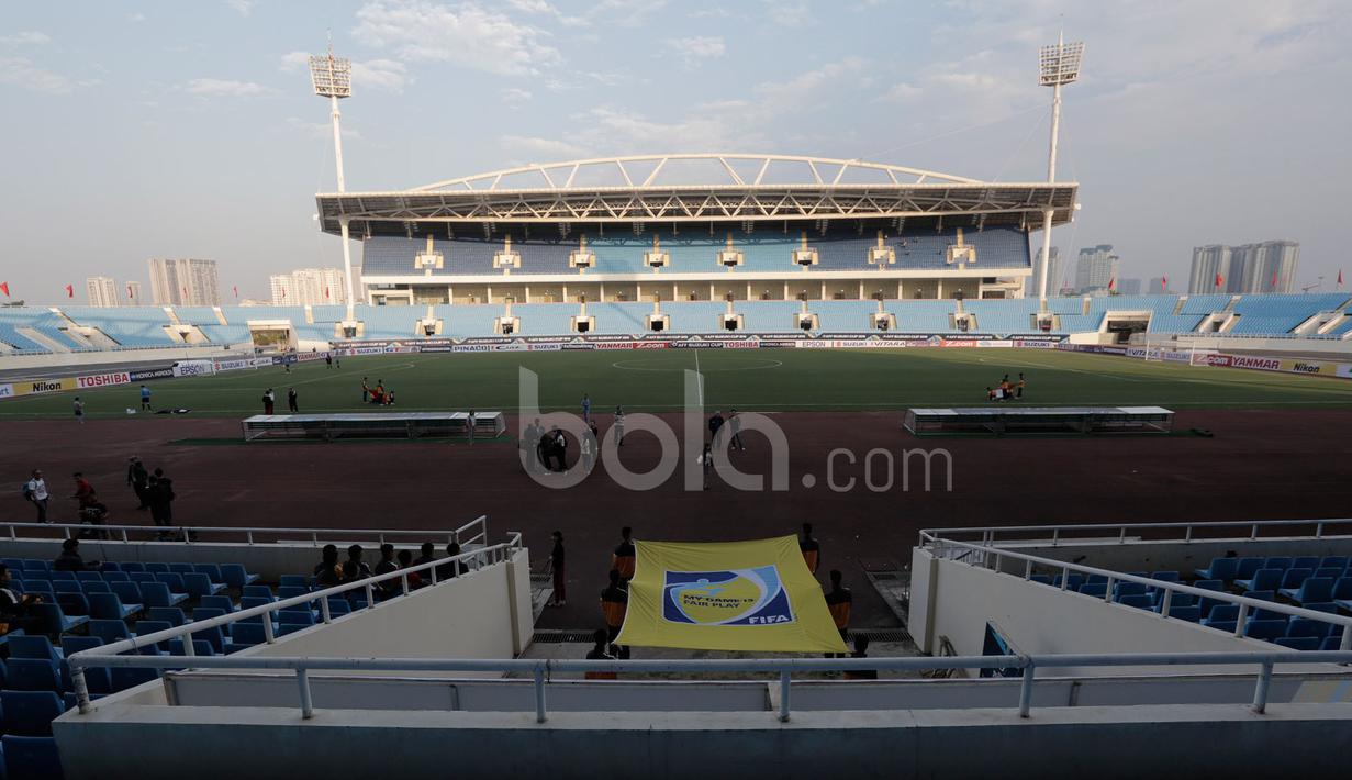 Suasana persiapan terakhir jelang laga Vietnam melawan Indonesia di Stadion My Dinh, Hanoi, Vietnam, Selasa (6/12/2016). (Bola.com/Peksi Cahyo)