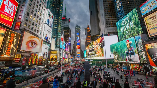 Paris hingga New York Ramai-ramai Batalkan Perayaan Malam Tahun Baru 2026 yang Meriah