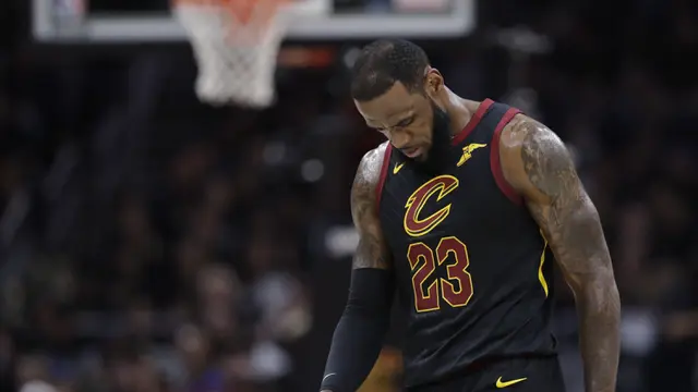 FOTO: Sapu Bersih, Warriors Raih Juara NBA di Markas Cavaliers