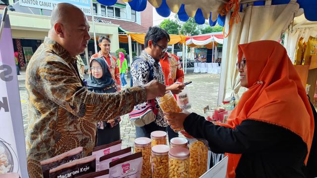Dibina BRI, Usaha Kue Kering Bakulis Melesat dan Buka Lapangan Kerja Baru