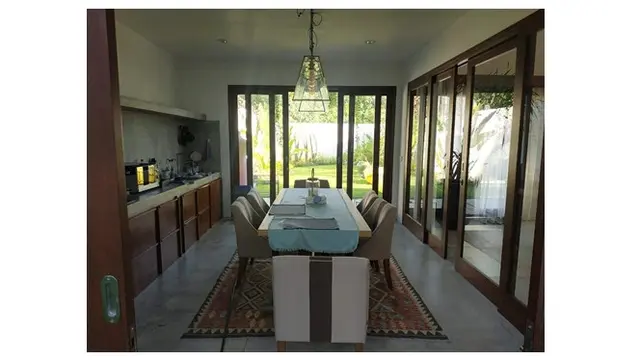 6 Potret Rumah Mewah Ivan Gunawan, Bertema Modern dan Klasik