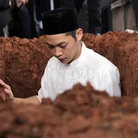 Adara Taista -menantu Hatta Rajasa