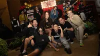 8 Potret Artis di Ultah Suami Ayu Dewi, Tampil Stylish Bertema 'Music Fest'