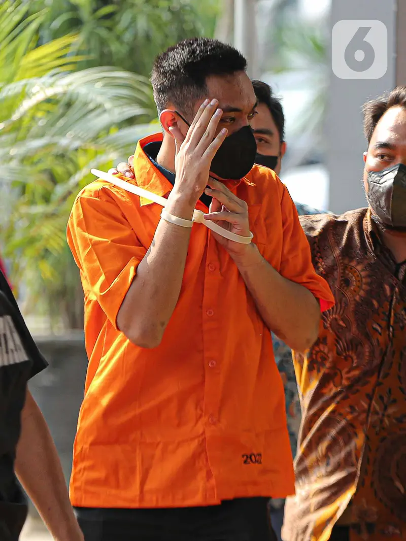 Ekspresi Mario Dandy dan Shane Lukas Saat Diserahkan ke Kejari Jakarta Selatan