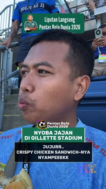 Nyoba jajan di Gillette Stadium, New Jersey, AS. Jujurr..Crispy Chicken Sandwich-nya Enakkk