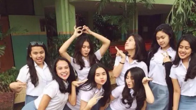 Berbeda Tapi Sama, Inilah 13 Jenis Seragam SMA di Seluruh Dunia