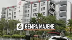 Sejumlah bangunan rusak berat akibat gempa yang berpusat di Majene Sulawesi Barat. Gempa berkekuatan magnitudo 6,2 juga merusak mal Matos di Mamuju.