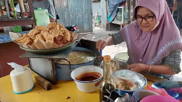 Lontong Balap Bu Djupri