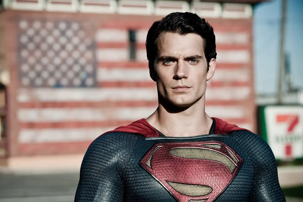 [Bintang] Henry Cavill