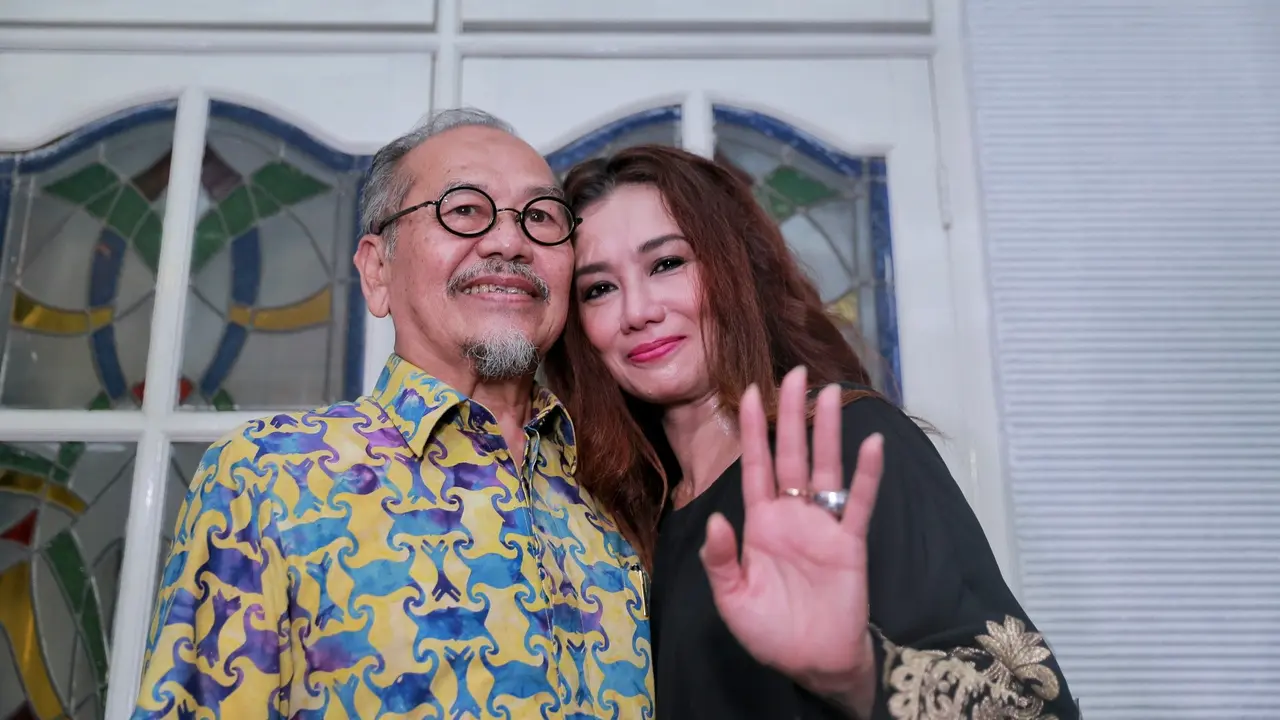 [Bintang] Reza Artamevia dan Adang Surachman