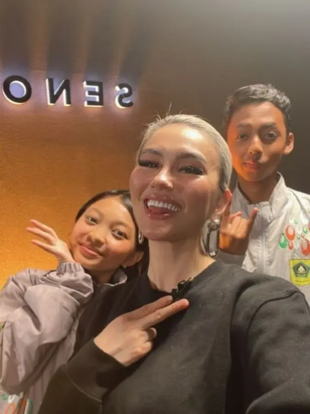 Agnes Mo, Devina, dan Kesya