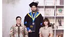 Pada 2018 silam, Nigel baru saja menyelesaikan pendidikannya. Meriam Bellina dan Abel terlihat tampil kompak dengan busana yang serasi. (Foto: instagram.com/nigelphilo)