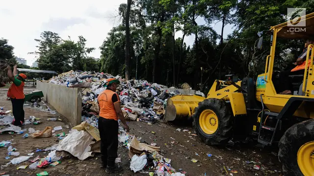 Sampah Tahun Baru 2018